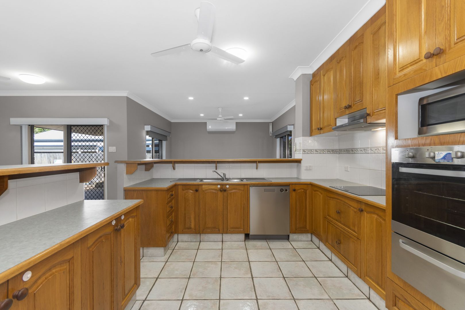 5 Goldenwood Mews, Kirwan QLD 4817, Image 2