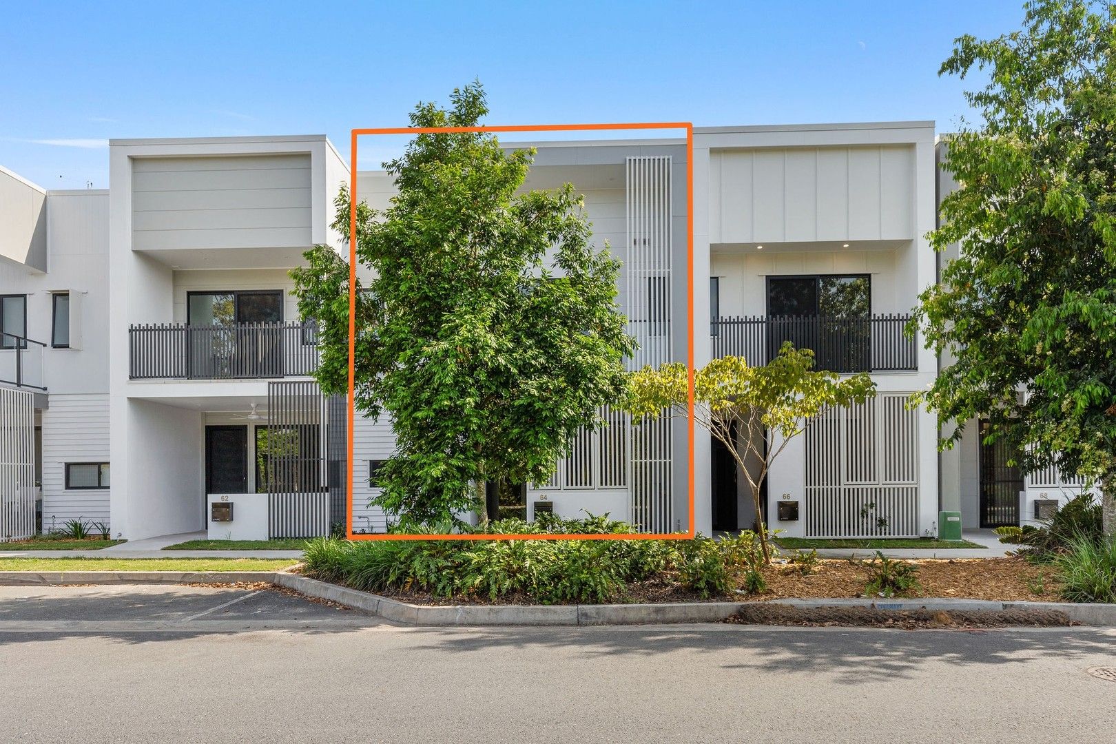 3 bedrooms House in 64 Promenade St CARSELDINE QLD, 4034