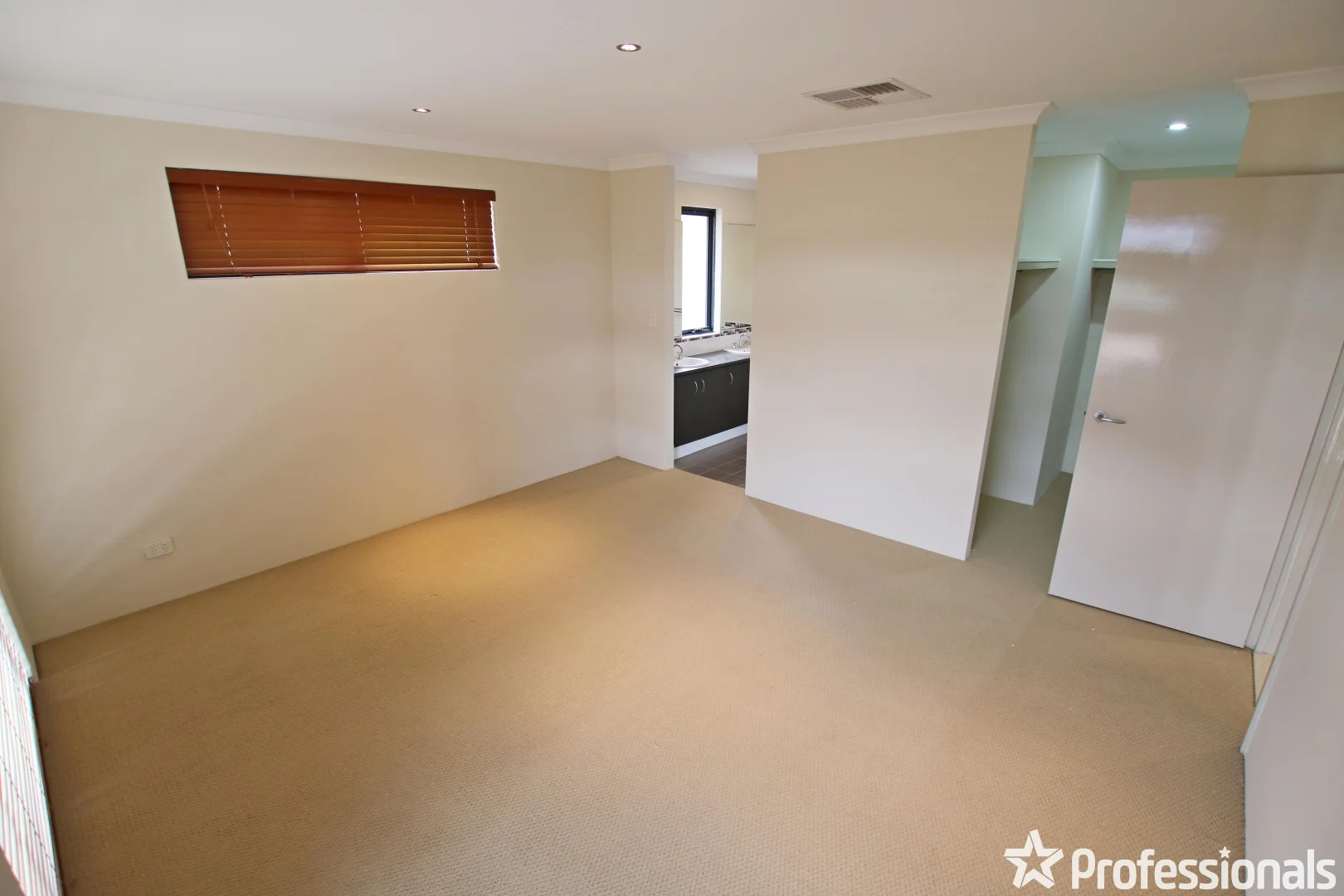 Additional image 5 of 4 Douro Terrace, Canning Vale WA 6155