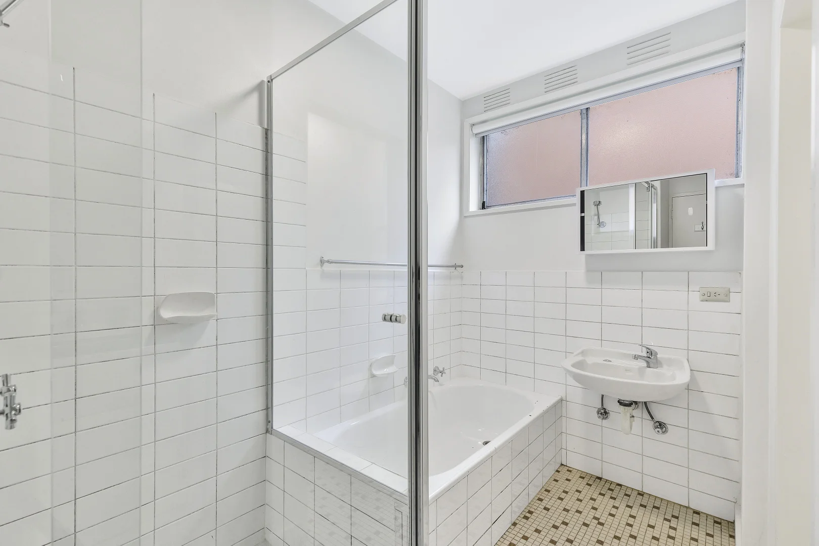 Additional image 6 of 4/3 Cape Street, Eaglemont VIC 3084