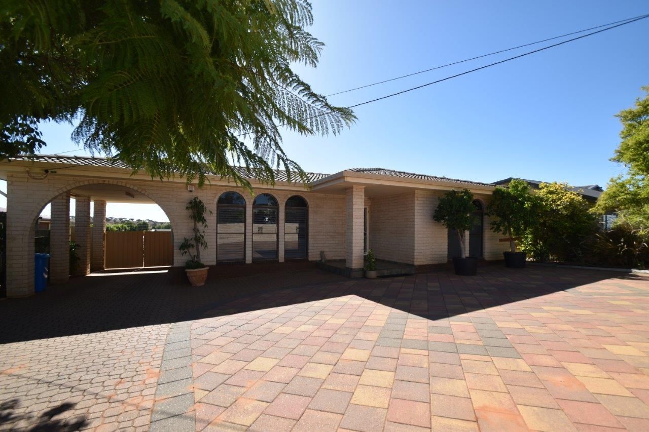 542 Cummins Street, Broken Hill NSW 2880 Domain