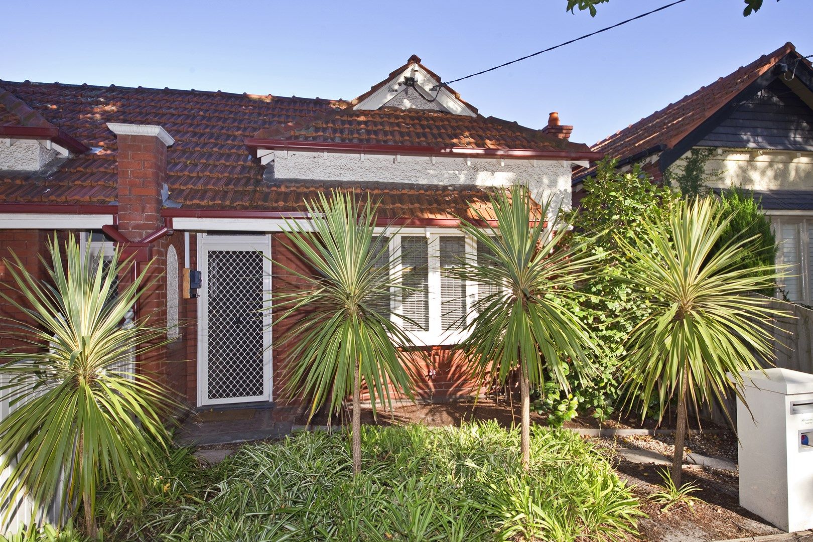 3 bedrooms House in 26 Banole Avenue PRAHRAN VIC, 3181