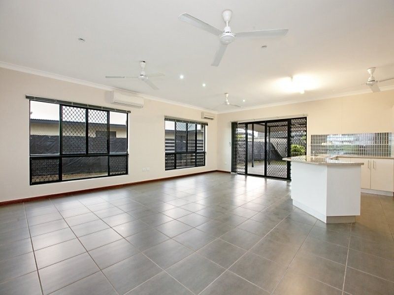 69 Antonino Drive, Rosebery NT 0832, Image 2