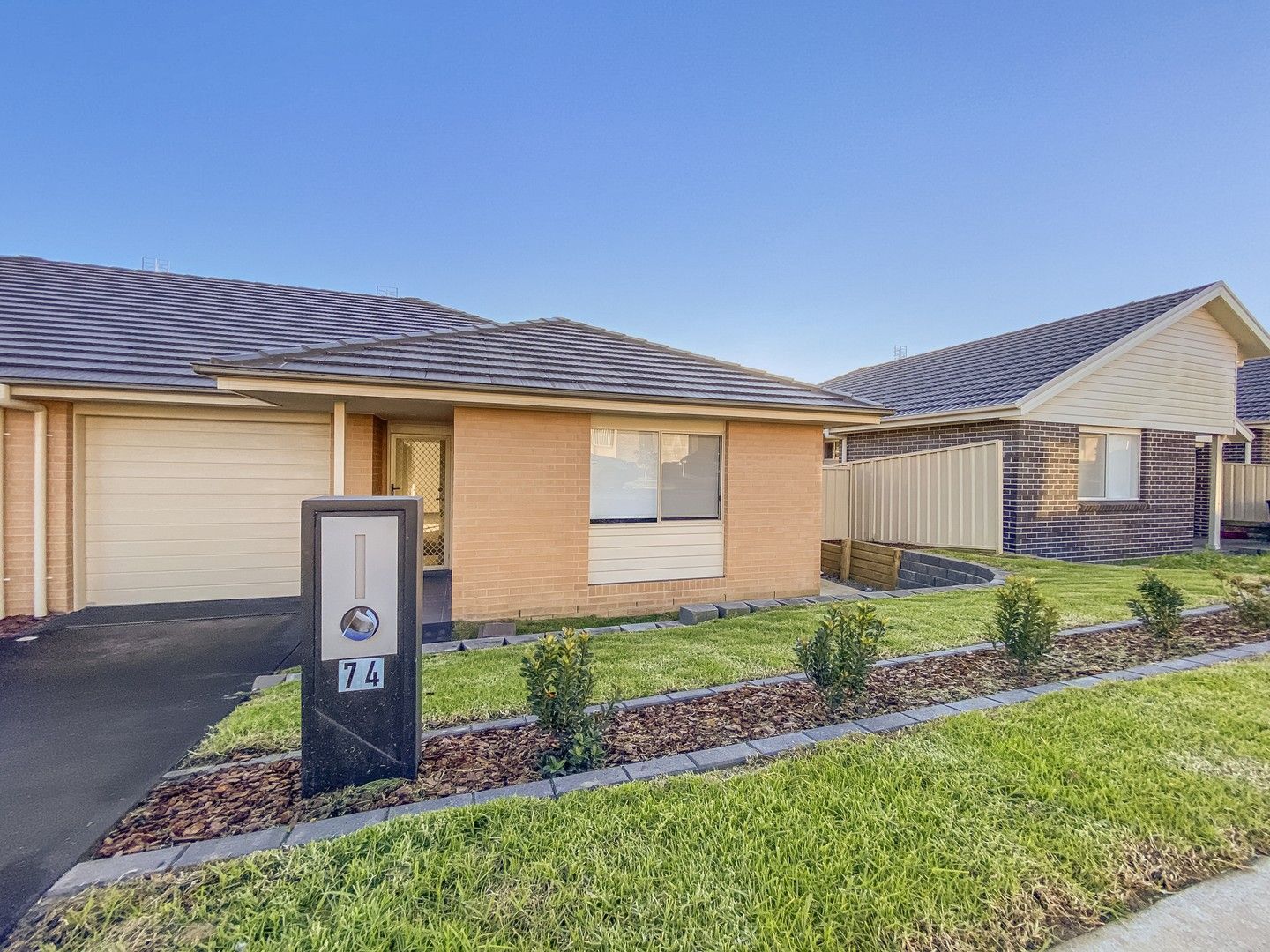 2 bedrooms House in 74 Nigella Cit HAMLYN TERRACE NSW, 2259