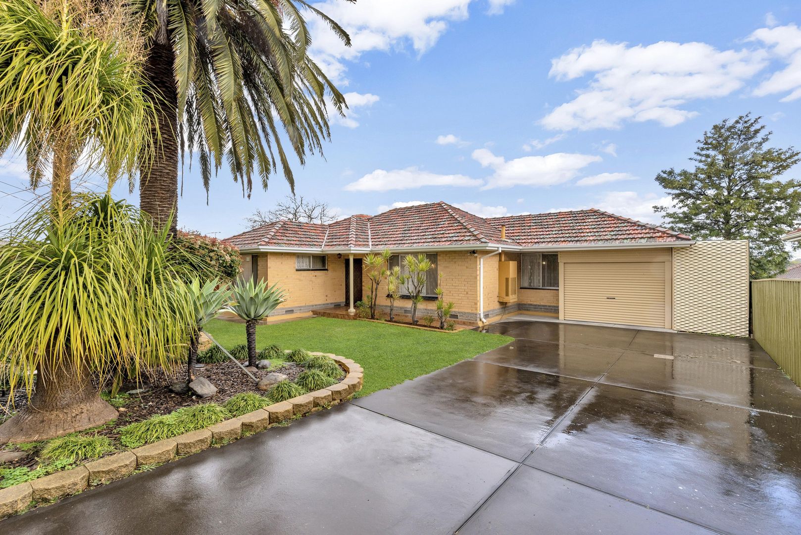 15 Bunbury Terrace, Valley View SA 5093, Image 1