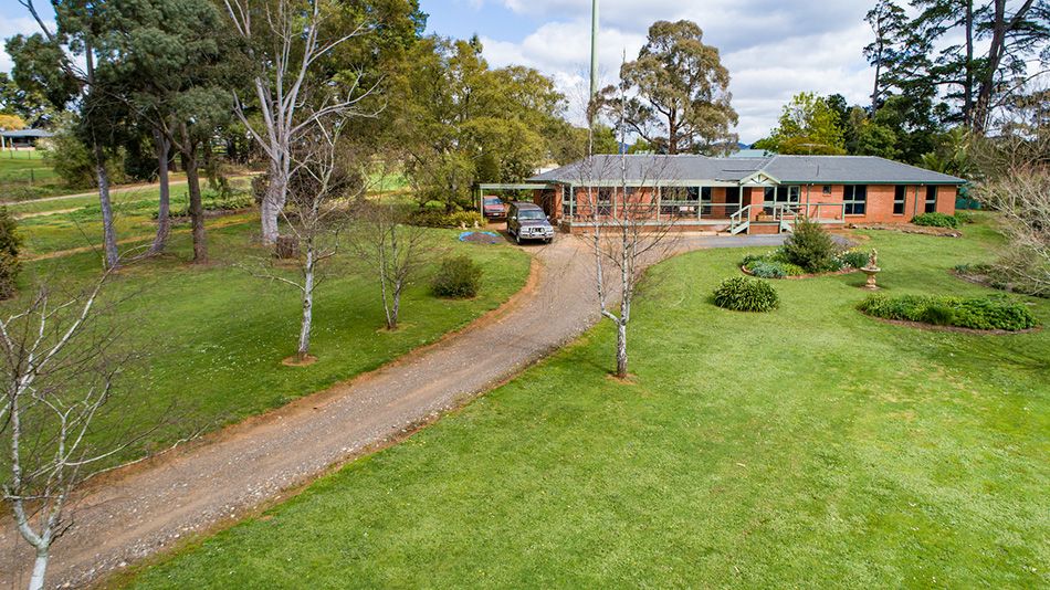 120 Lewis Road, Silvan VIC 3795, Image 2