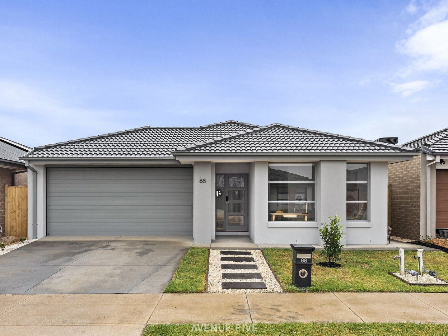 4 bedrooms House in 88 Grevillea Drive MOUNT DUNEED VIC, 3217