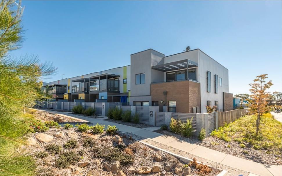 3 bedrooms Townhouse in 1B Senger Lane CASEY ACT, 2913