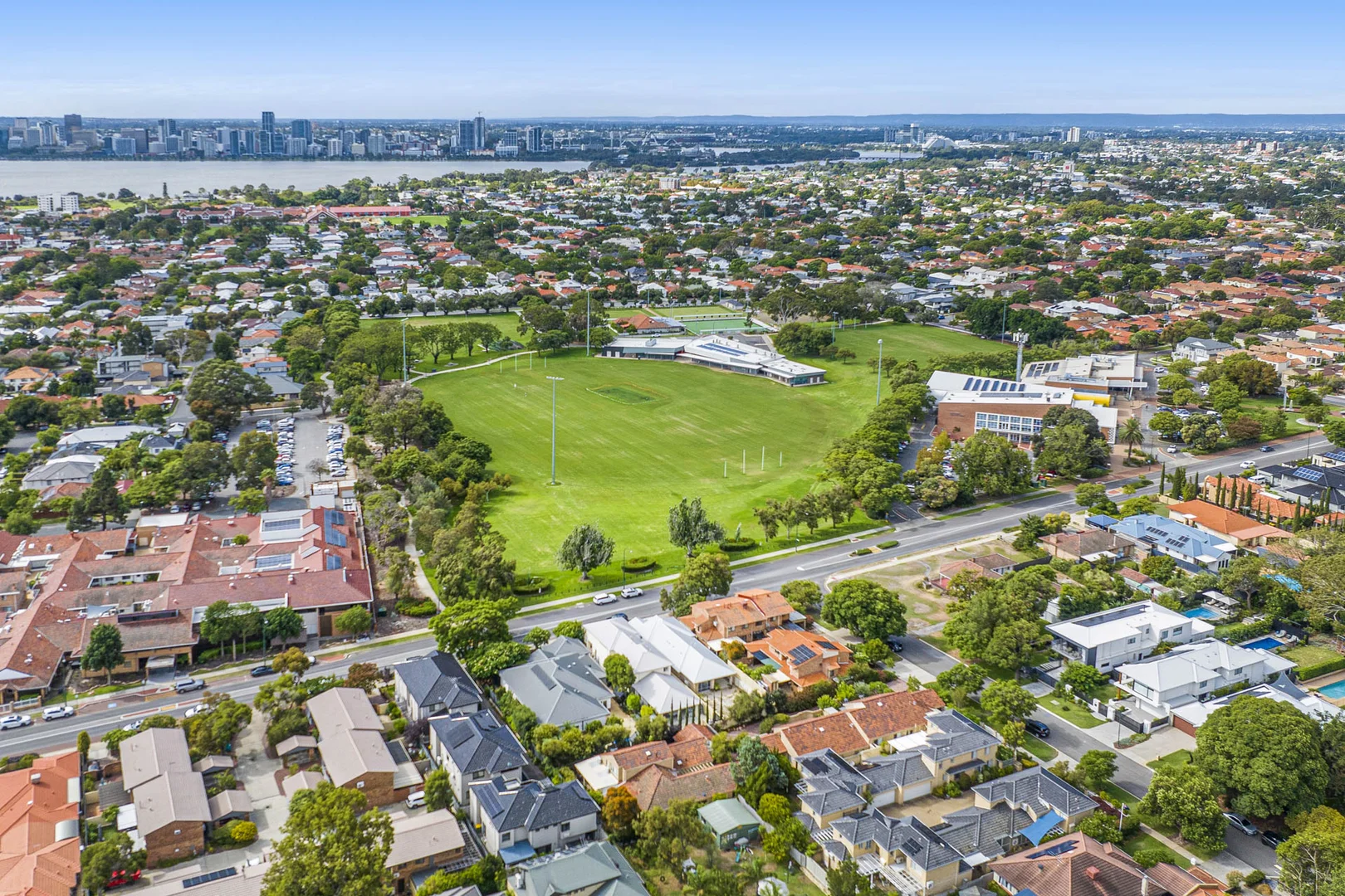 Additional image 32 of 2/91 South Terrace, Como WA 6152