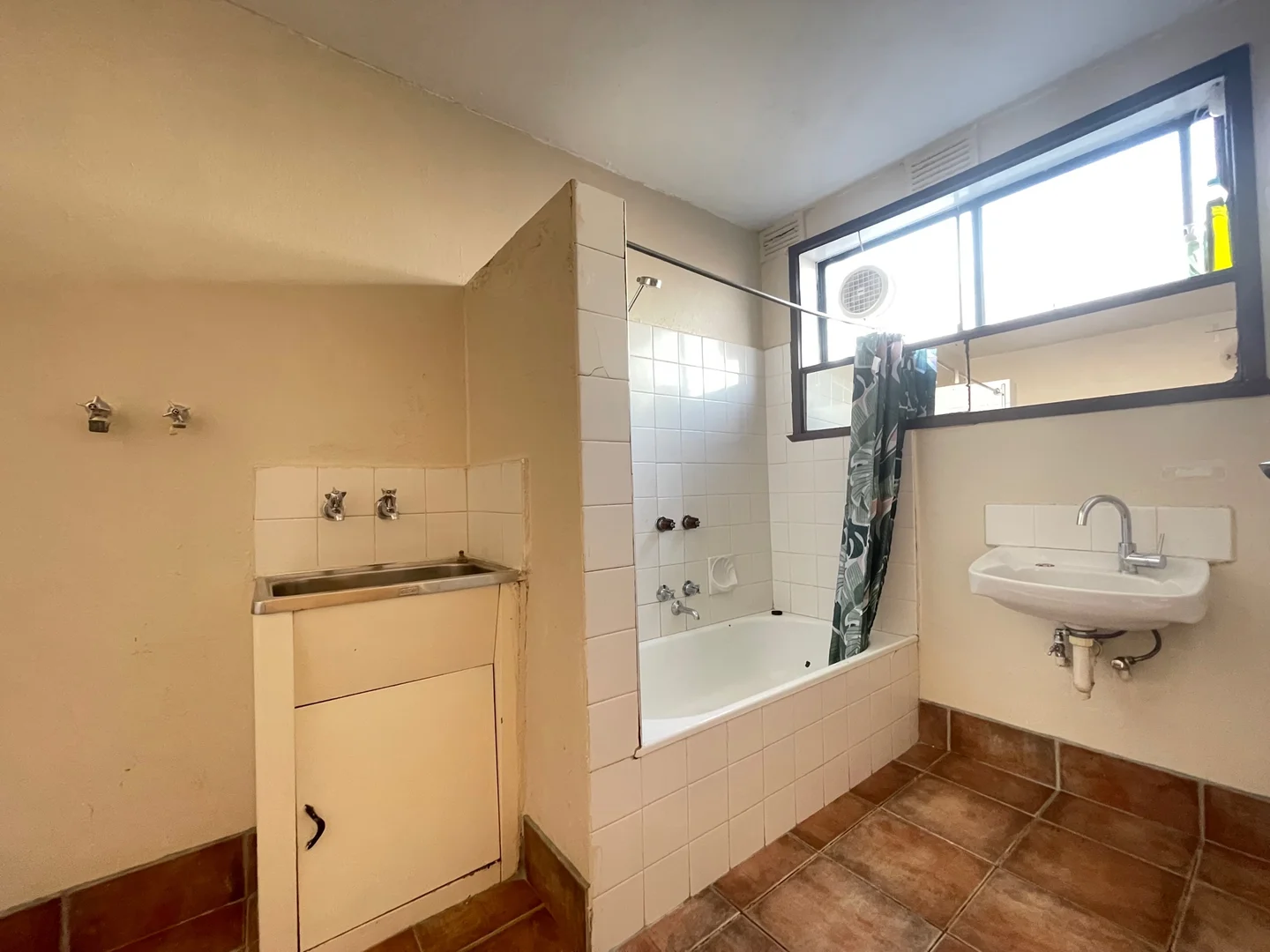 Additional image 8 of 6/124 Wellington Road, Clayton VIC 3168