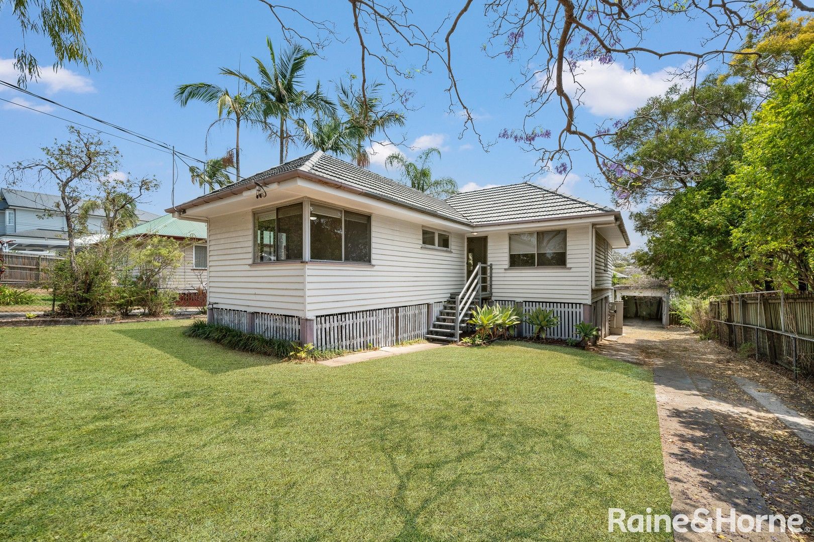 3 bedrooms House in 40 Arrol Street CAMP HILL QLD, 4152