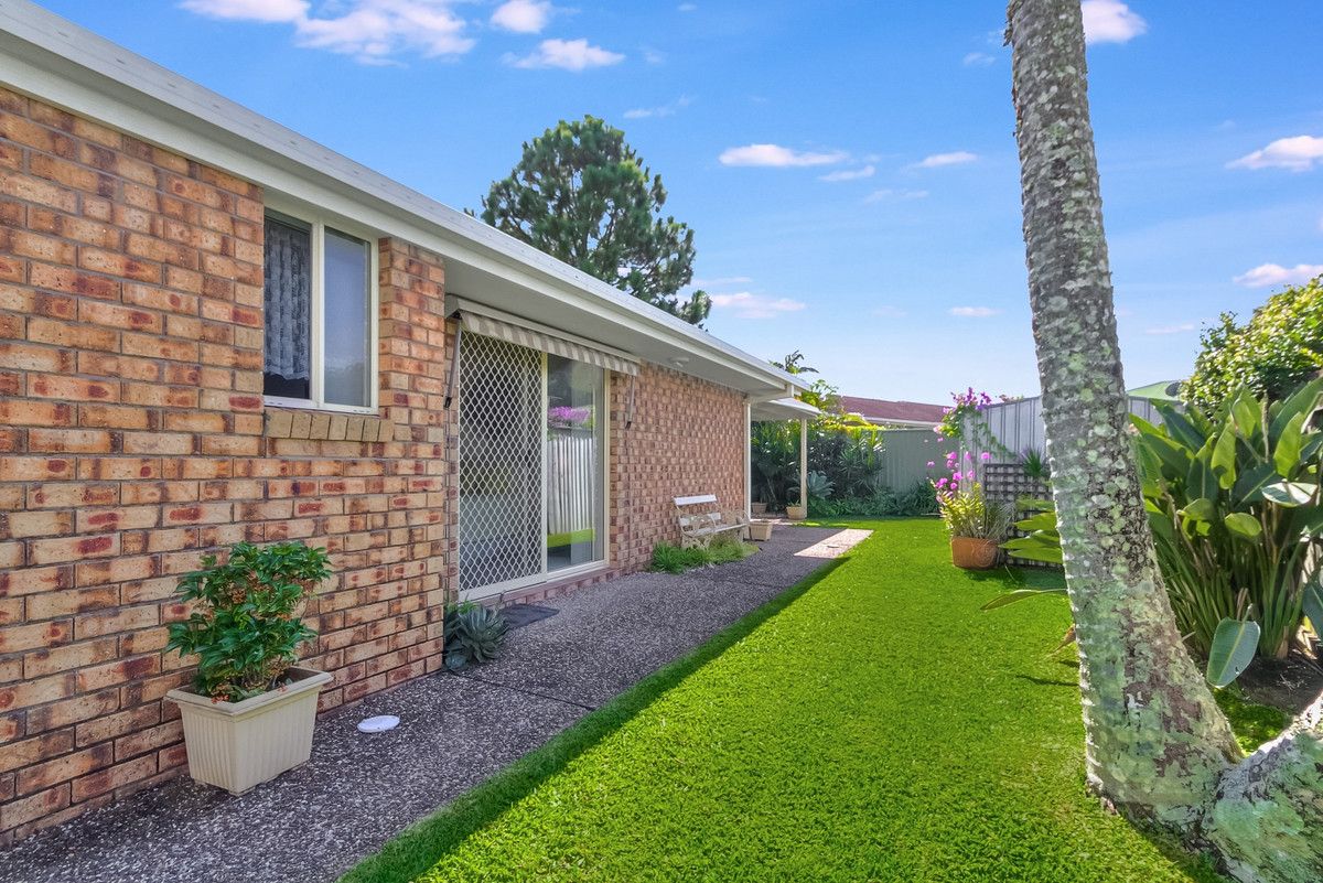 2/23 Vintage Lakes Drive, Tweed Heads South NSW 2486, Image 0