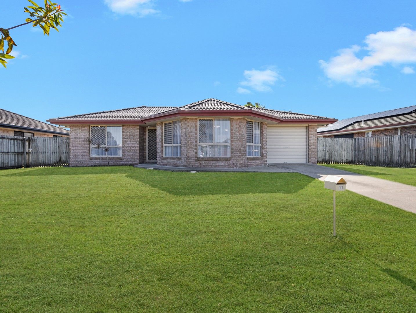 11 Elliot Court, Eli Waters QLD 4655, Image 0