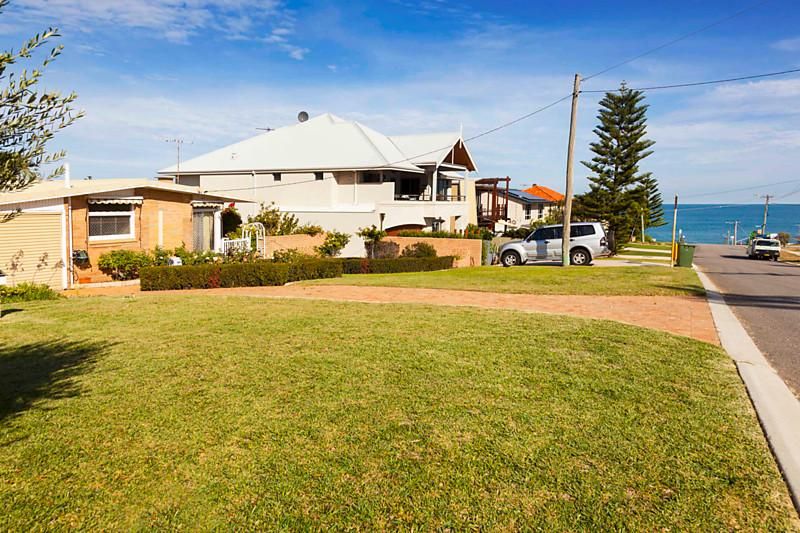 22 Lynn Street, TRIGG WA 6029, Image 0