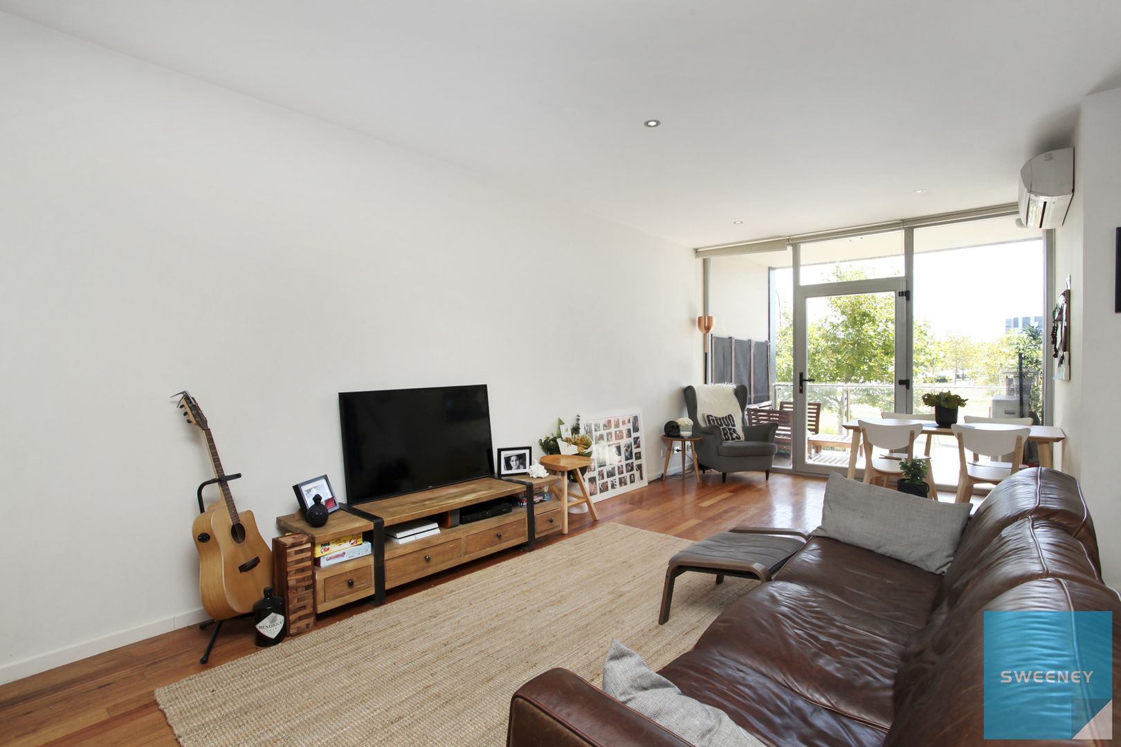 4/2 The Esplanade, Caroline Springs VIC 3023, Image 1