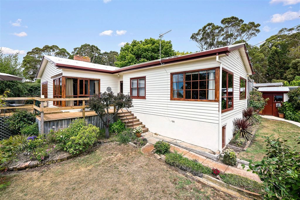 18 South Road, Penguin TAS 7316, Image 0