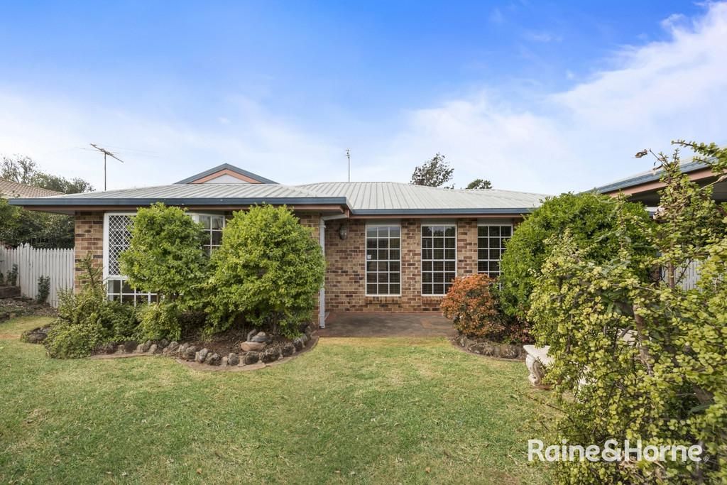 16 Byrd Court, Wilsonton QLD 4350