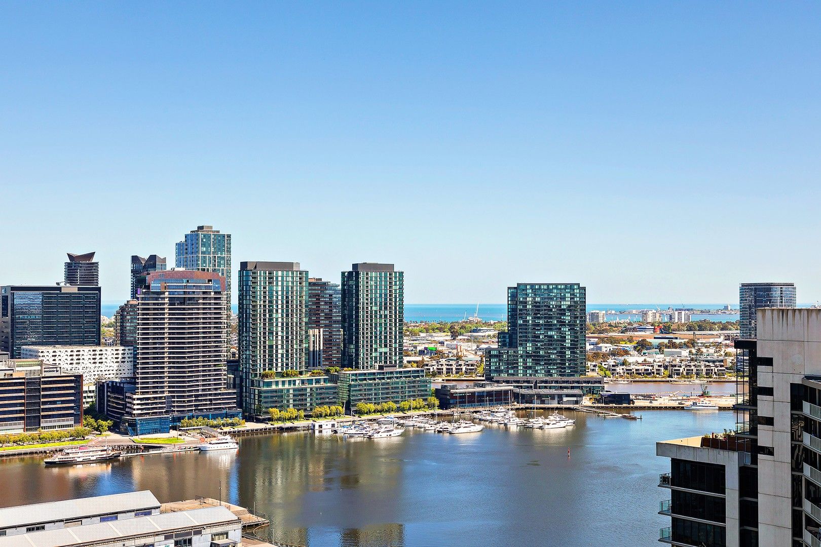 2 bedrooms Apartment / Unit / Flat in 2506/241 Harbour Esplanade DOCKLANDS VIC, 3008