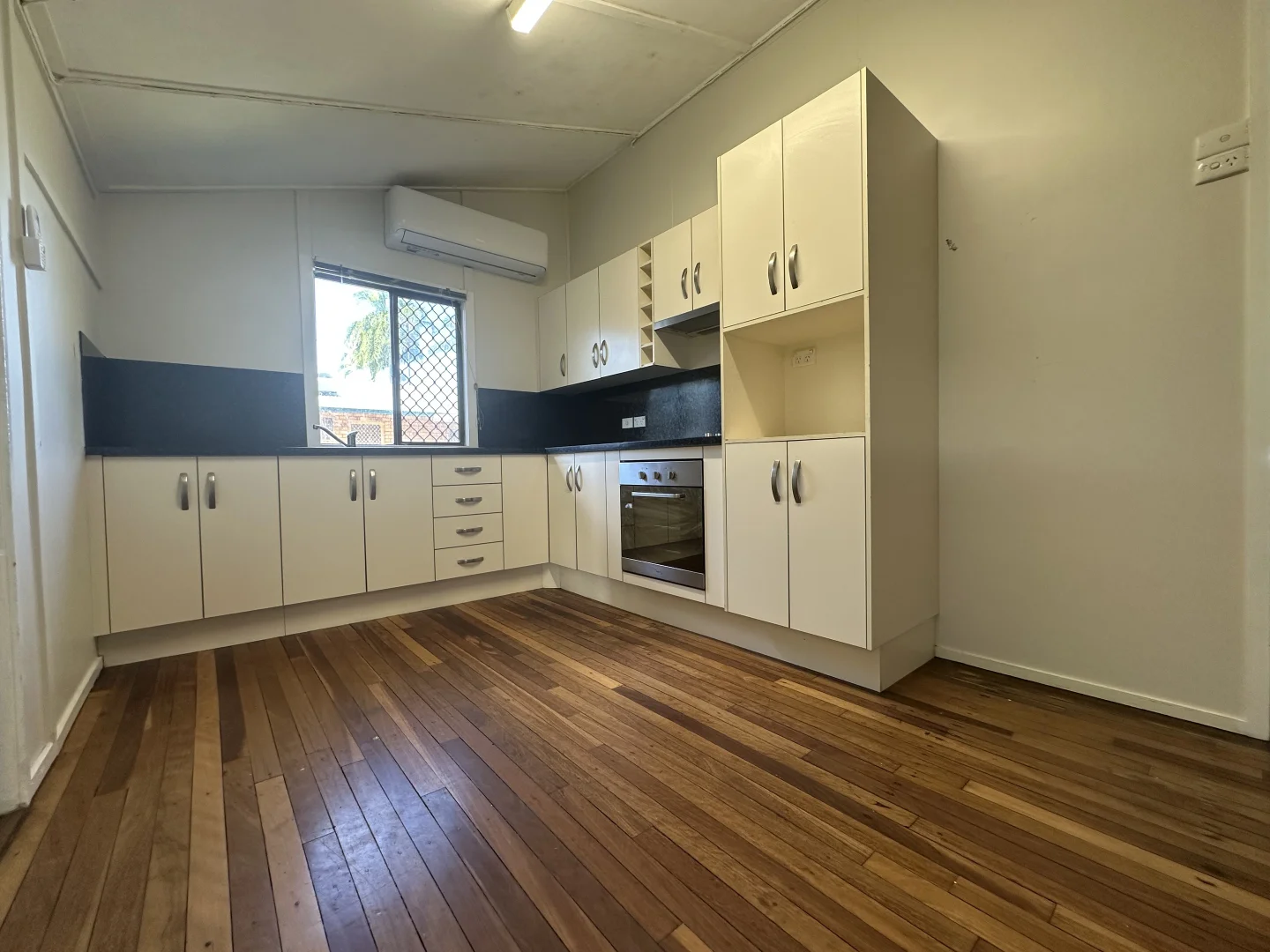 Additional image 4 of 3 Thackeray Street, Park Avenue QLD 4701