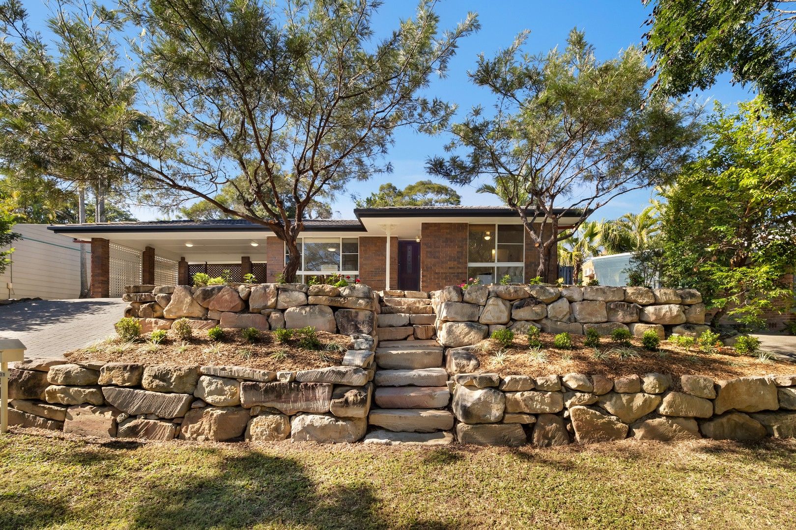 4 bedrooms House in 31 Tillbrook Street CHAPEL HILL QLD, 4069