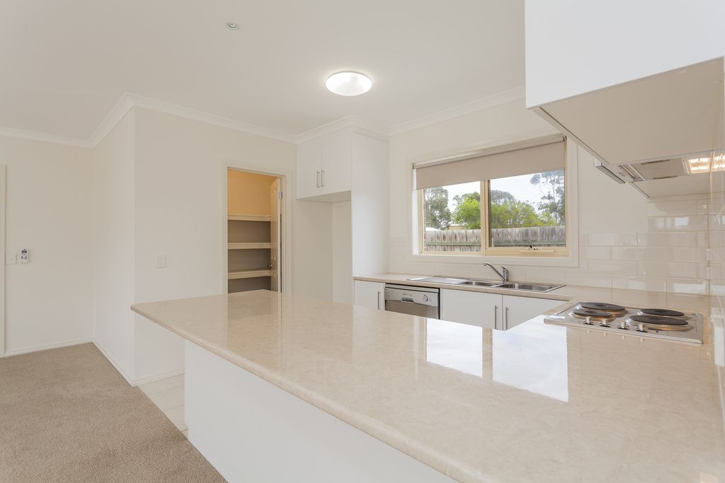 3/37 Armytage Street, WINCHELSEA VIC 3241, Image 2