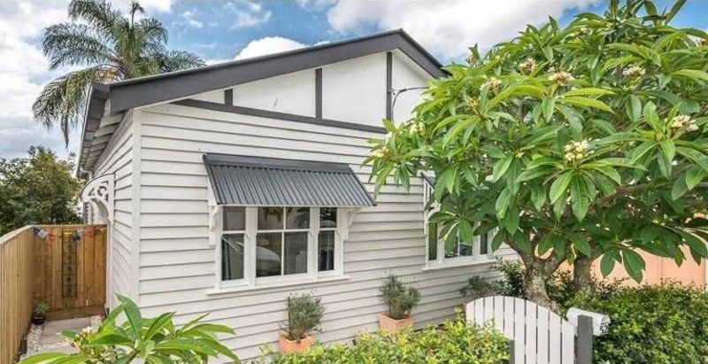 3 bedrooms House in 52 Glen Street KELVIN GROVE QLD, 4059