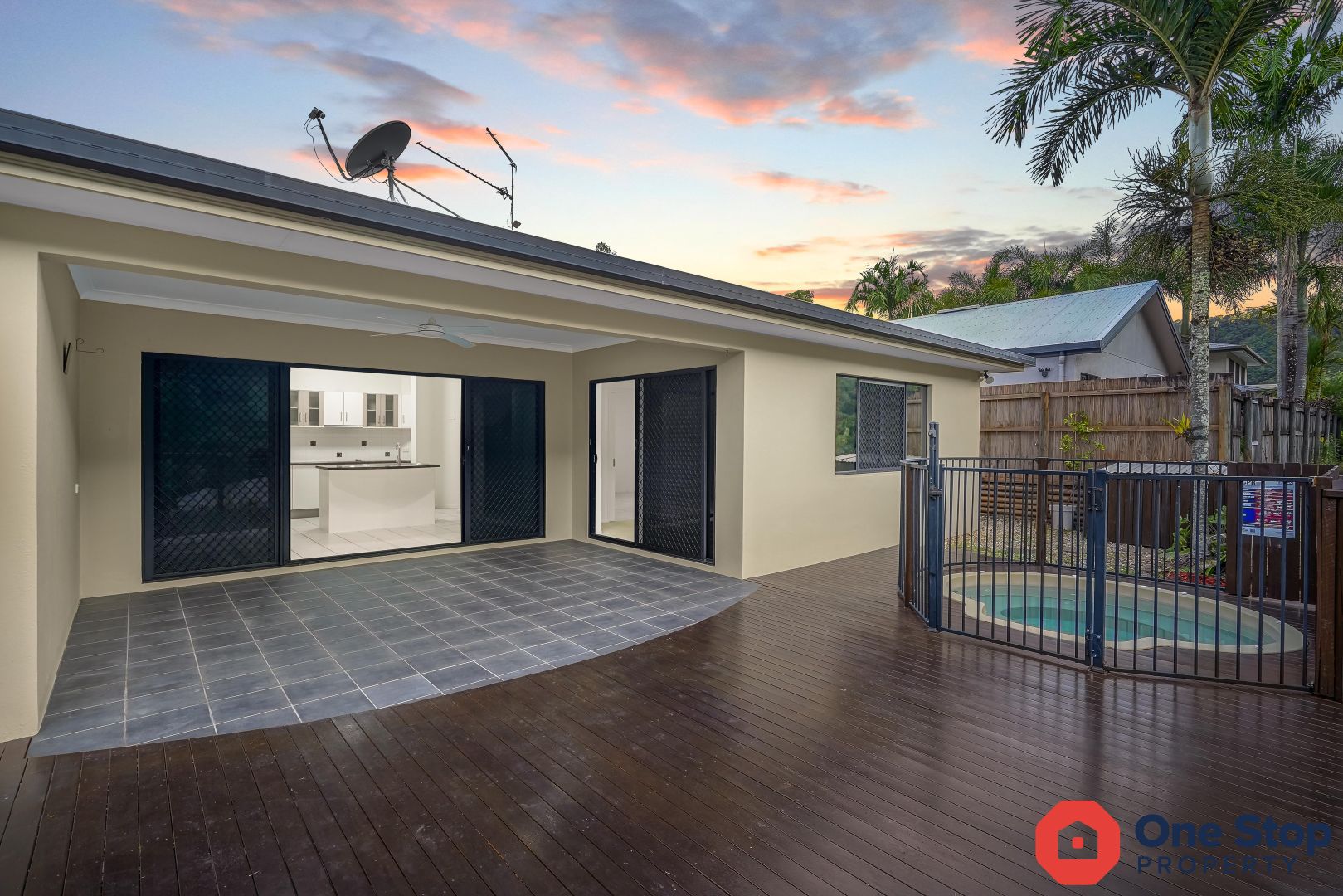 9 Ellie Banning Close, Redlynch QLD 4870, Image 2