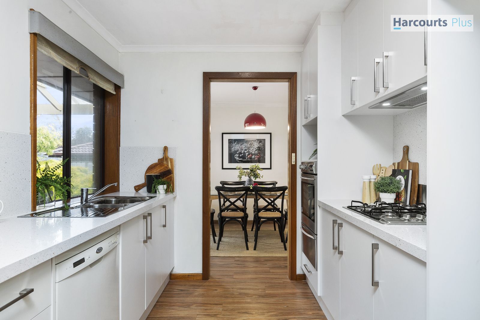 4 bedrooms House in 44 Arachne Drive HALLETT COVE SA, 5158