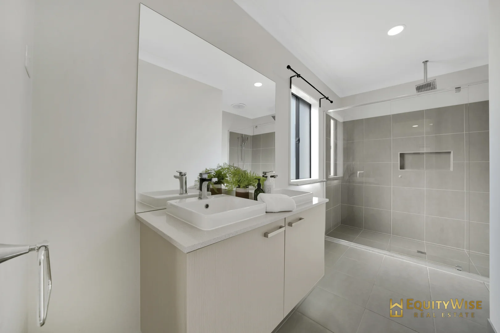 Additional image 9 of 2 Yass Court, Manor Lakes VIC 3024