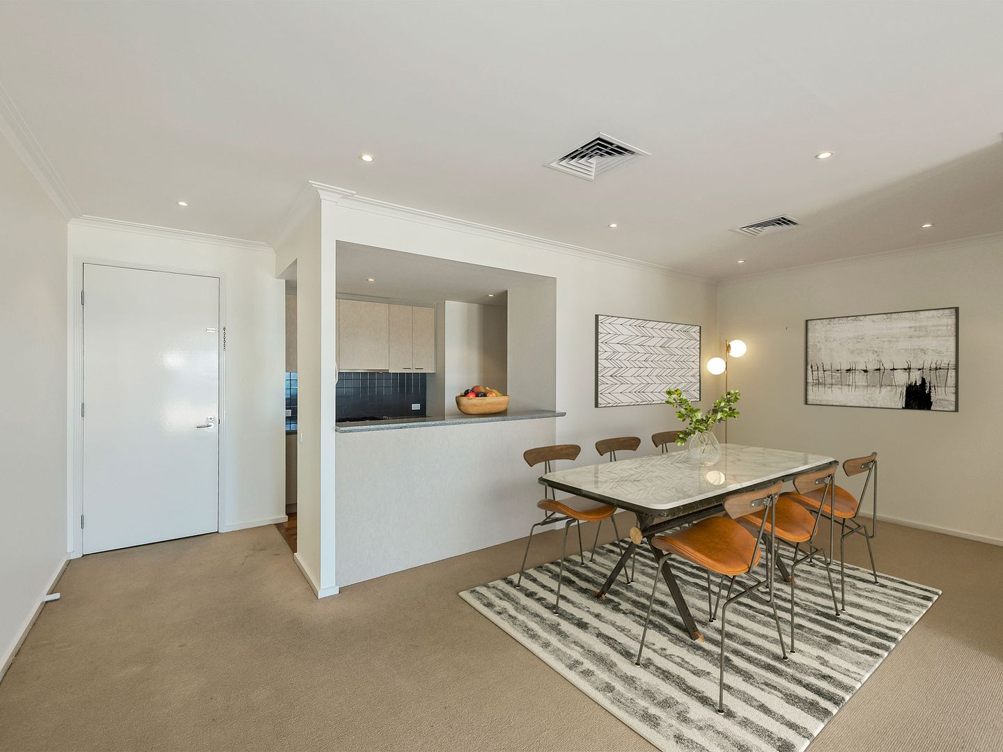 403/89 Beach Street, Port Melbourne VIC 3207, Image 2