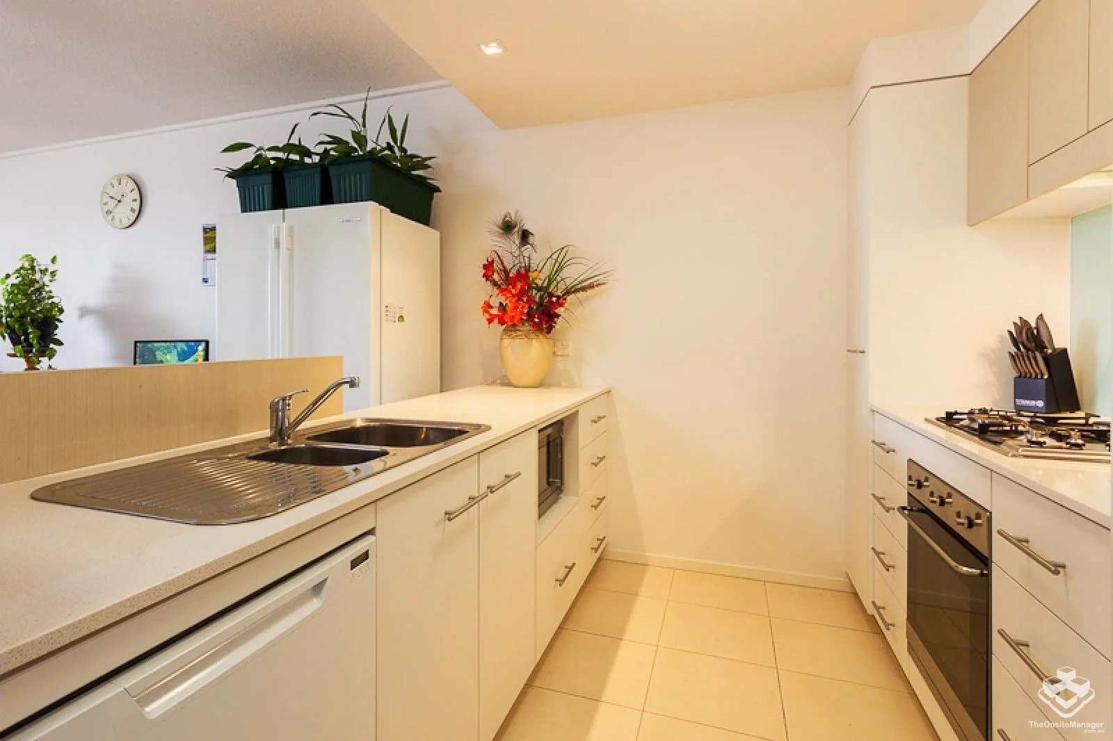 Additional image 5 of ID:21172529/16 Surbiton Court, Carindale QLD 4152