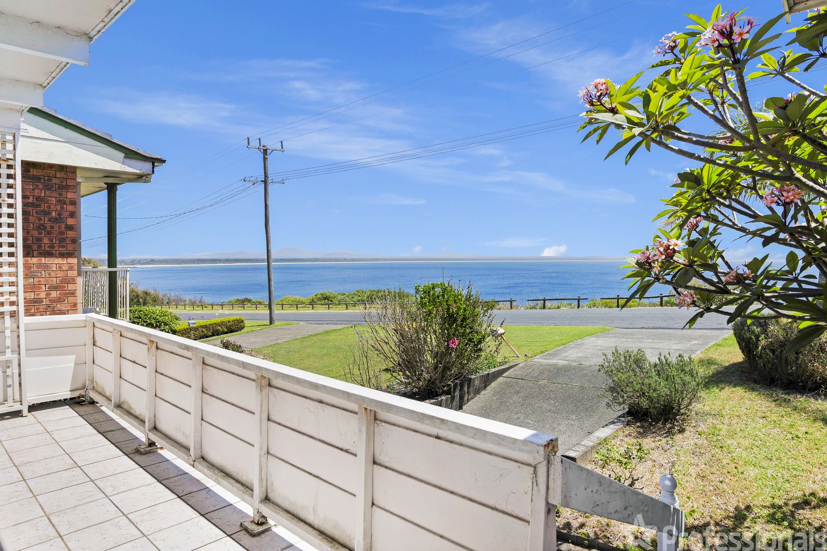 24 Bennetts Head Road, Forster NSW 2428, Image 2