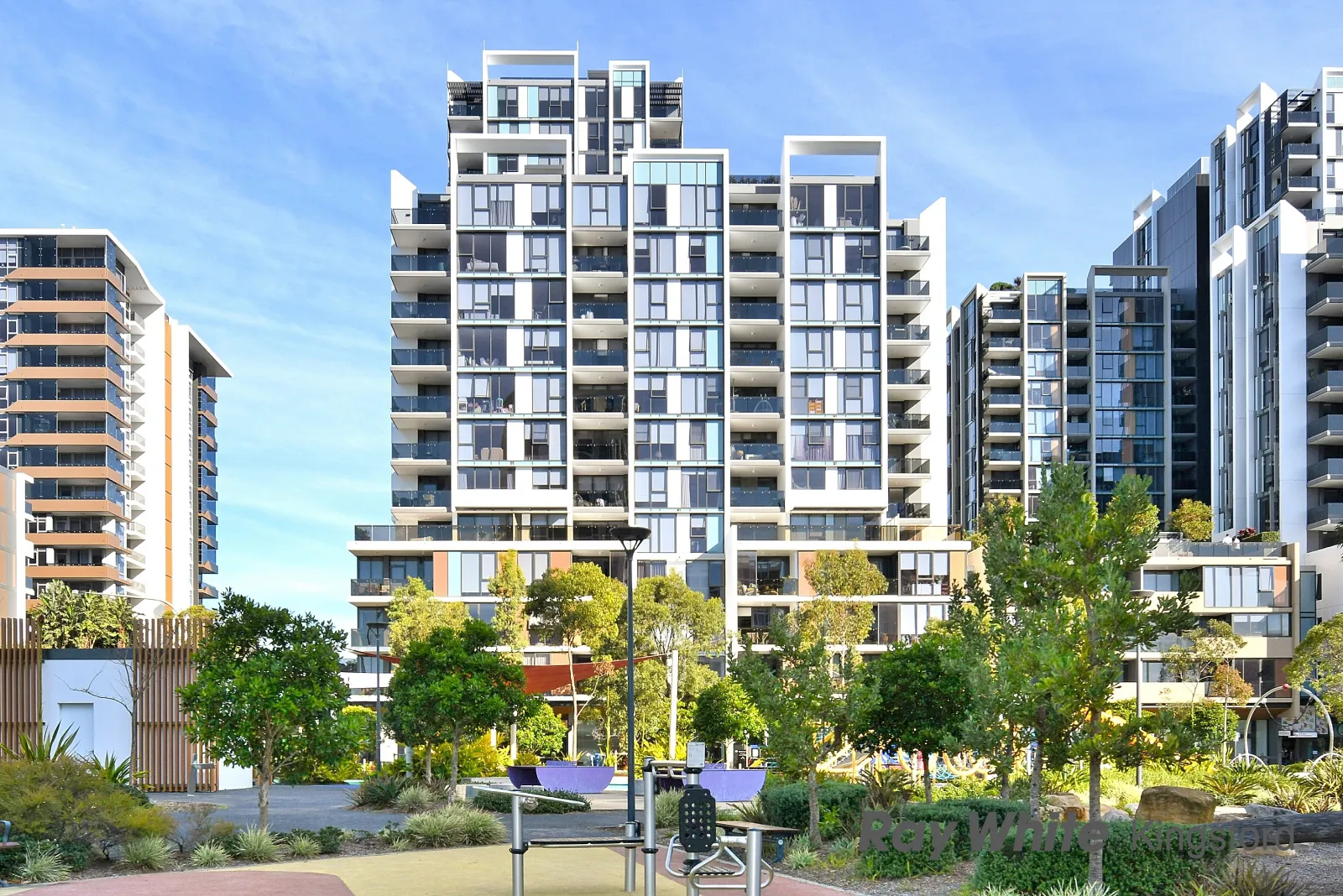 Luxury Resort Style Living, Eastgardens