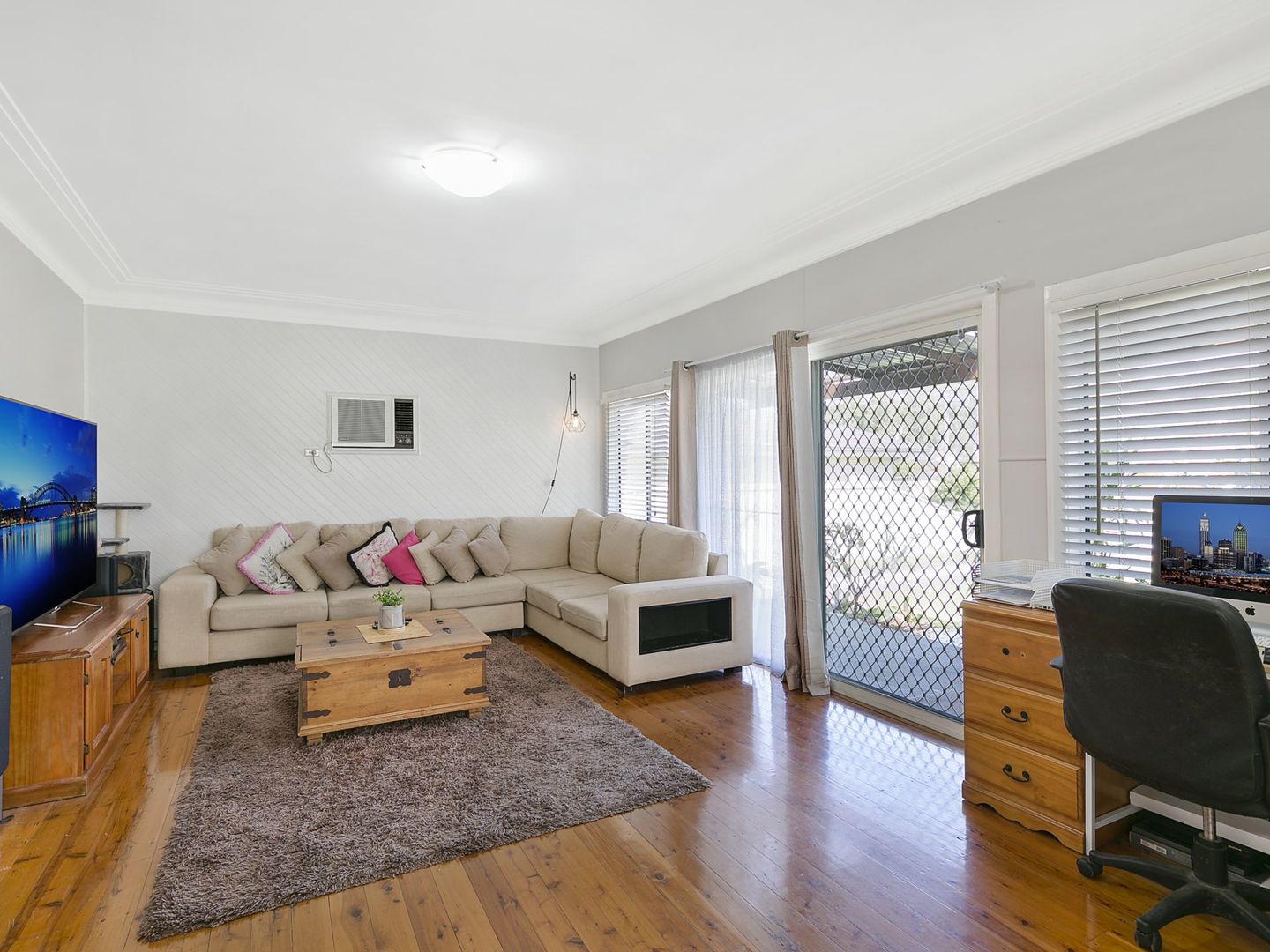 1 Avonlea Avenue, Gorokan NSW 2263, Image 1