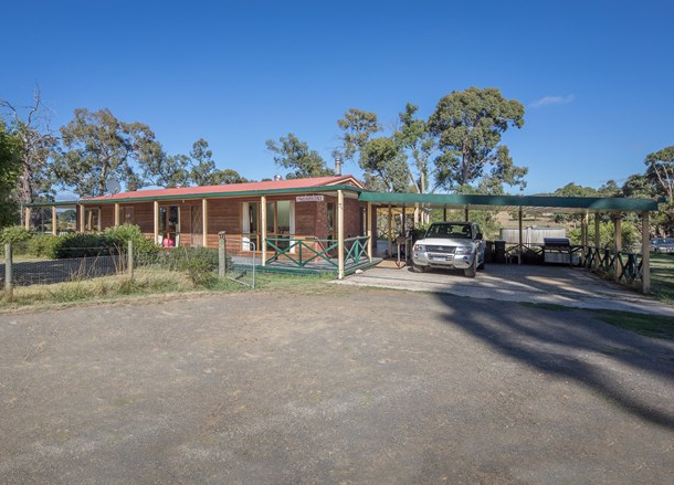 1277 Three Chain Road, Cobaw VIC 3442