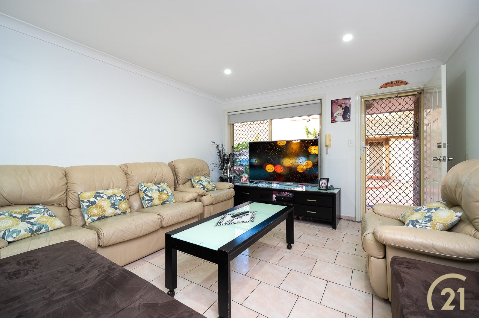 8/11-15 Greenfield Road, Greenfield Park NSW 2176, Image 1