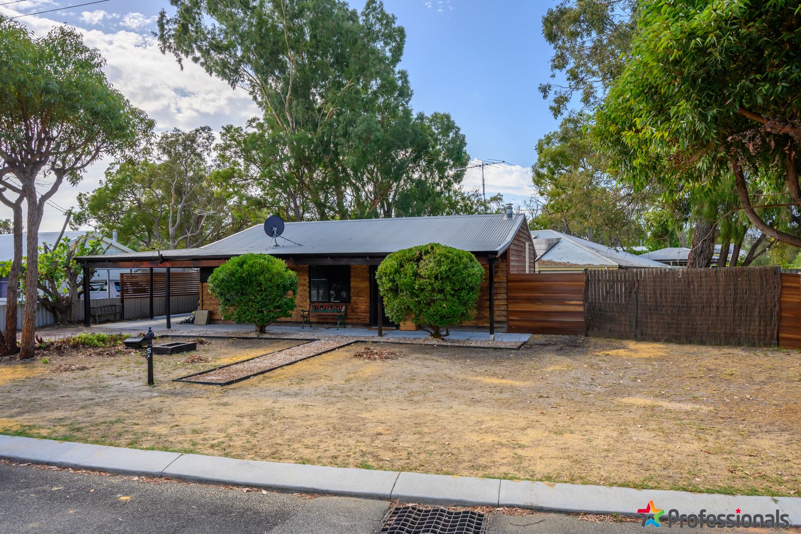 5 Birchley Road, Coodanup WA 6210, Image 2