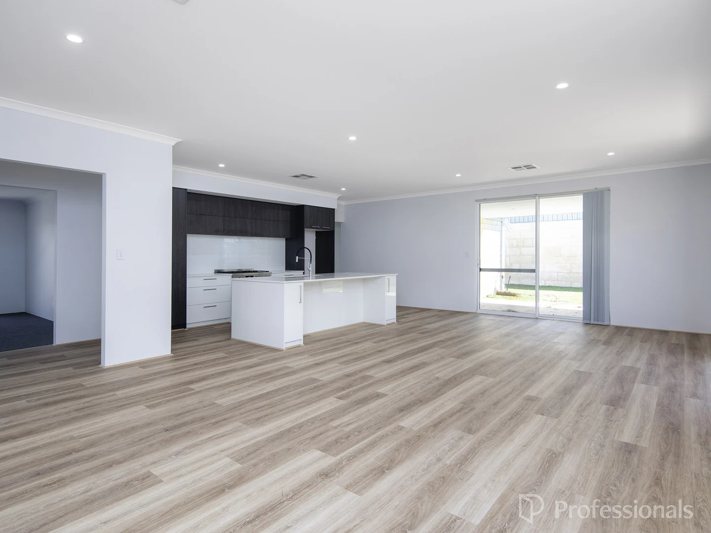 Additional image 7 of 26 Robbins Grove, Eglinton WA 6034