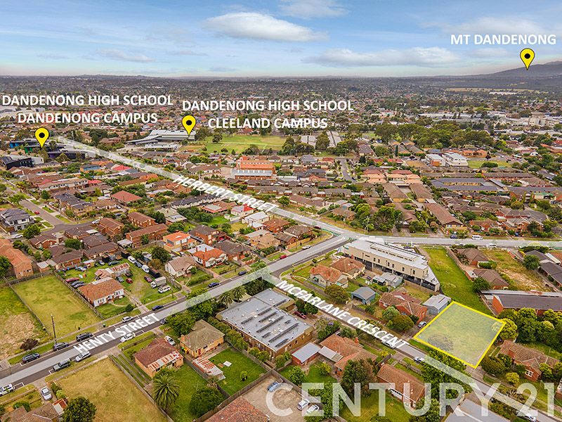 3 McFarlane Crescent, Dandenong VIC 3175, Image 2