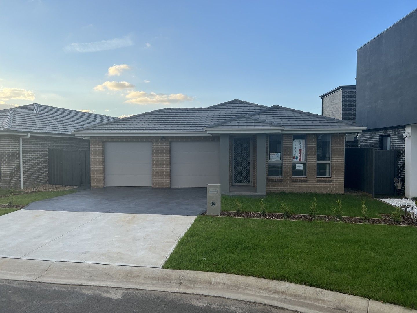 3 bedrooms House in 10 Mckervey Street CATHERINE FIELD NSW, 2557