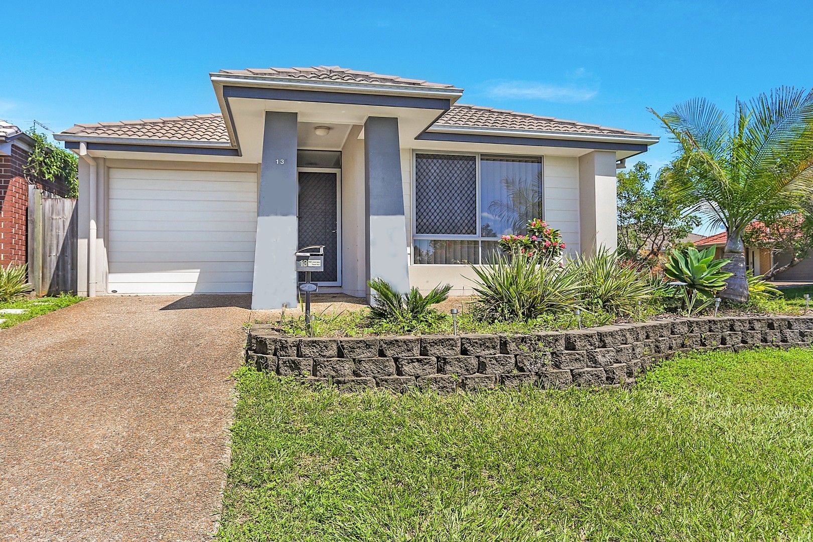 4 bedrooms House in 13 Livingstone Court NORTH LAKES QLD, 4509