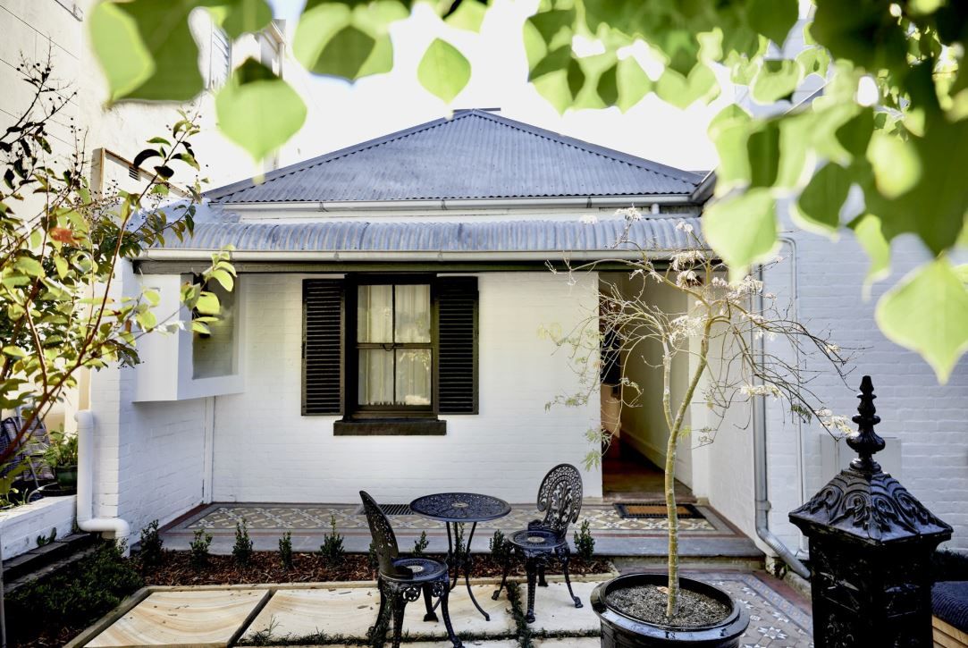 1 bedrooms Apartment / Unit / Flat in 1/40 Glenmore Road PADDINGTON NSW, 2021