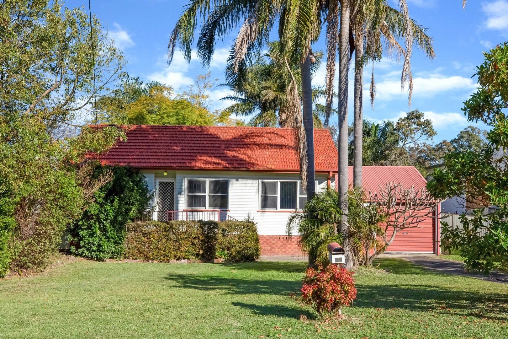 3 bedrooms House in 82 Berkeley Street SPEERS POINT NSW, 2284