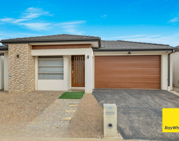 12 Wonnangatta Crescent, Weir Views VIC 3338