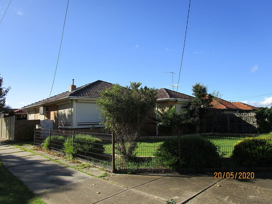 18 Station Avenue, St Albans VIC 3021, Image 0