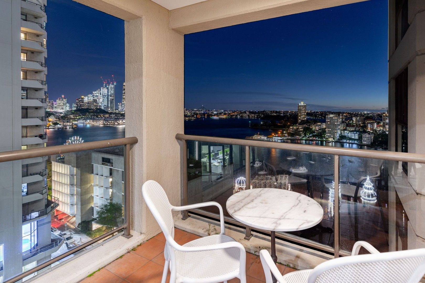 1701/37 Glen Street, Milsons Point NSW 2061 Domain