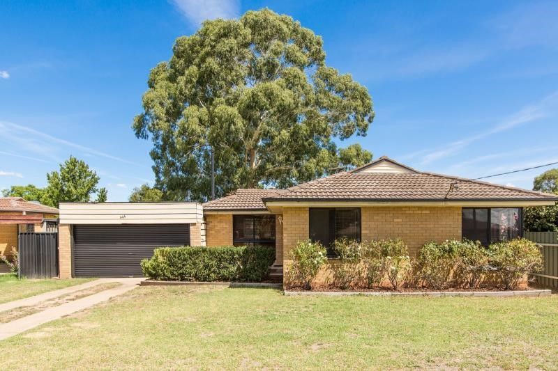 444 Lake Albert Rd, Lake Albert NSW 2650 - House For Rent | Domain