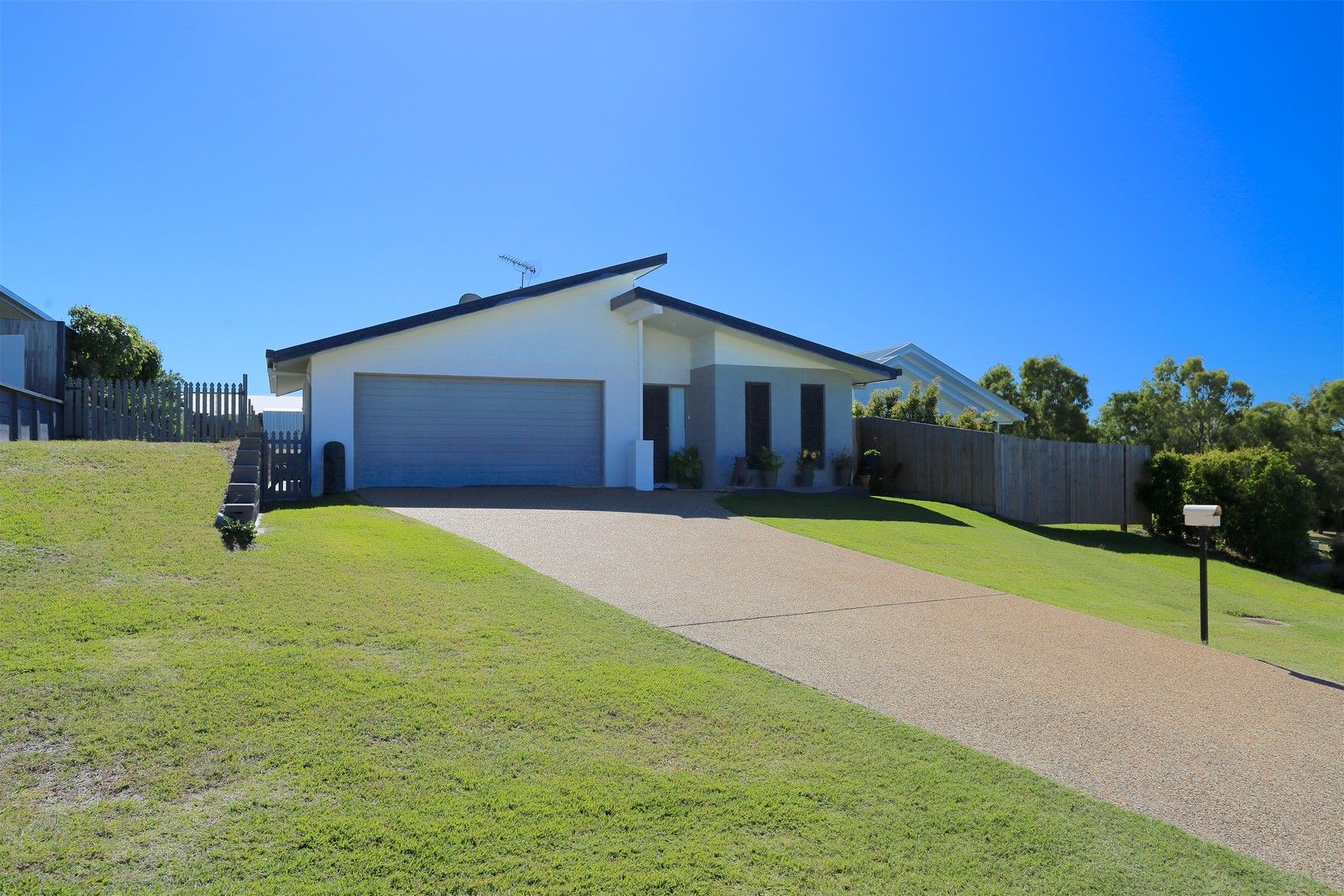 4 bedrooms House in 3 Eagle Place ZILZIE QLD, 4710