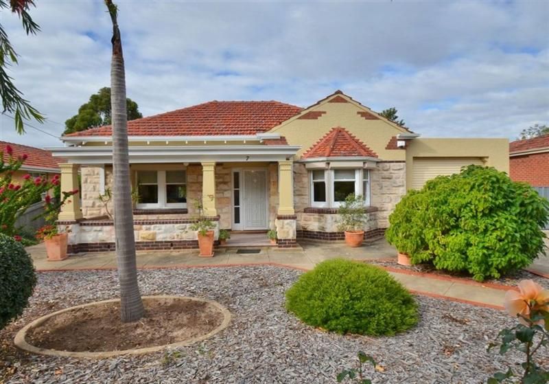 7 Almond Grove, Glandor Property History & Address Research Domain