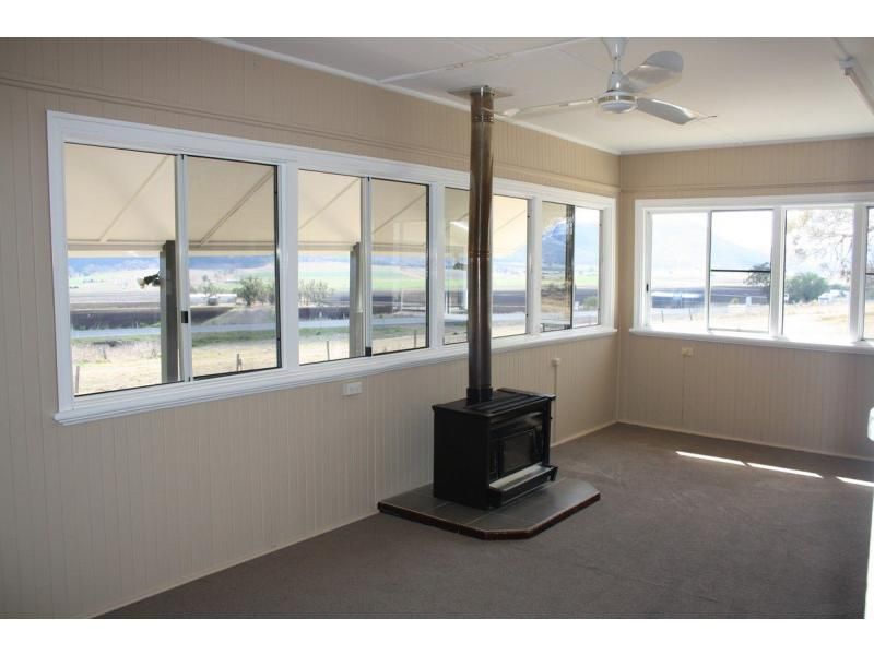 10905 Cunningham Highway, Gladfield QLD 4370, Image 2